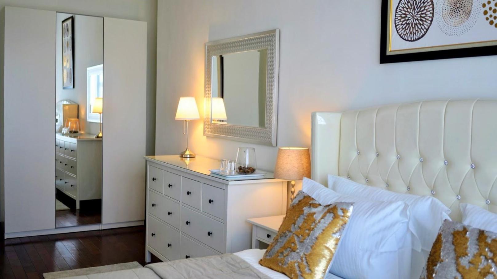2Br Lucky Tower Residence Jakarta Old Town Top Floor Condo Eksteriør bilde