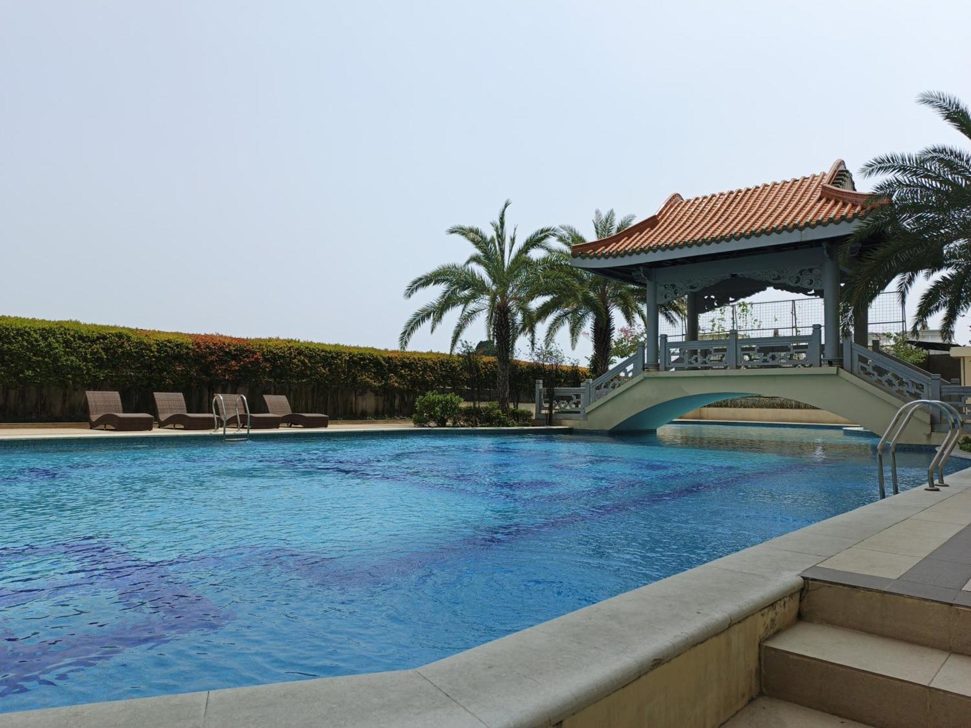 2Br Lucky Tower Residence Jakarta Old Town Top Floor Condo Eksteriør bilde