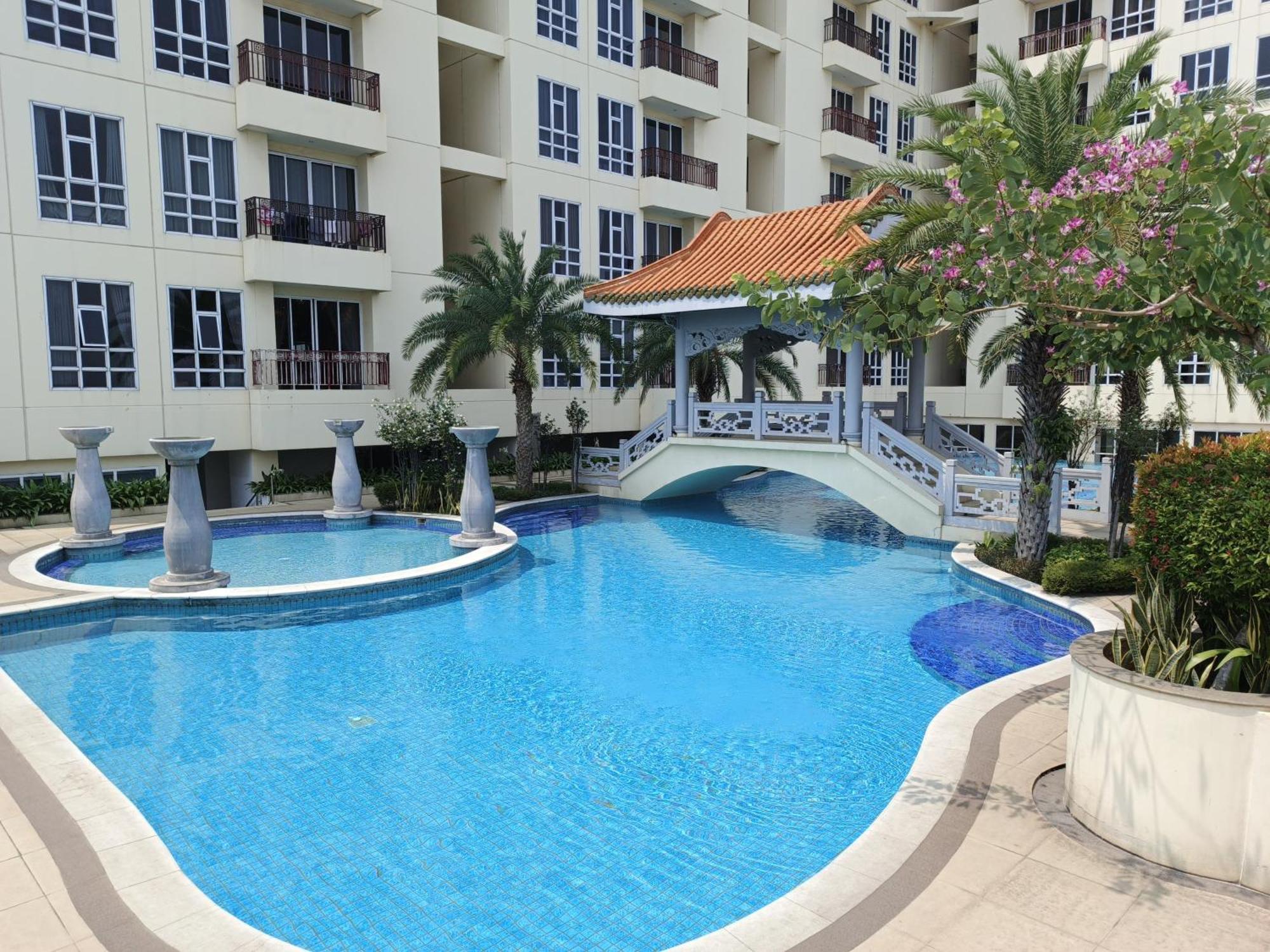 2Br Lucky Tower Residence Jakarta Old Town Top Floor Condo Eksteriør bilde