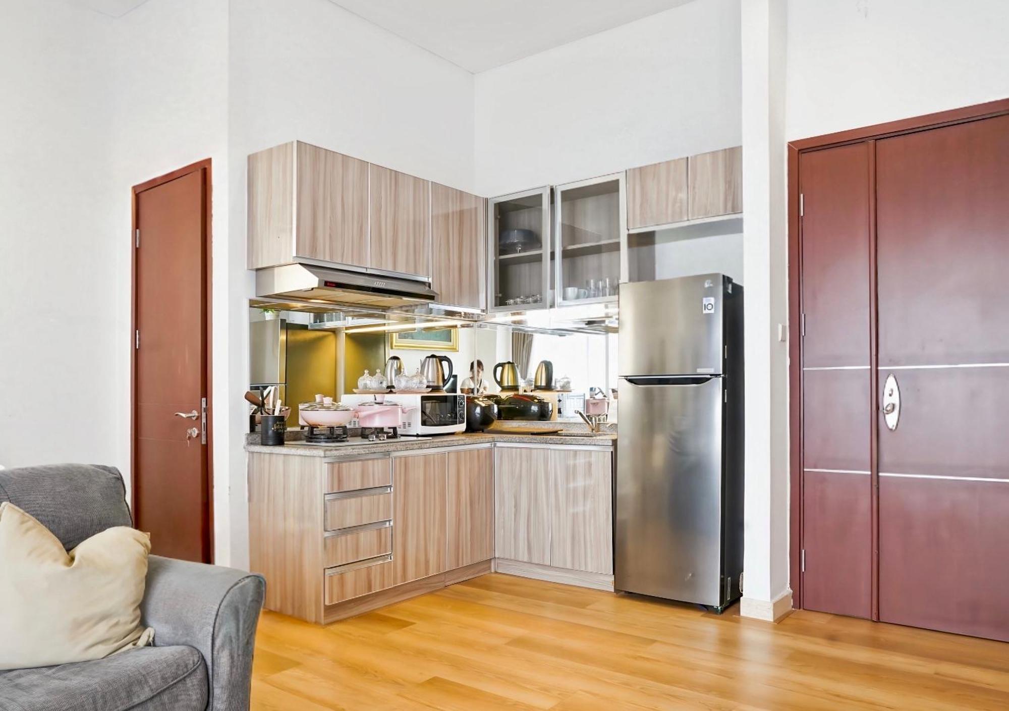 2Br Lucky Tower Residence Jakarta Old Town Top Floor Condo Eksteriør bilde