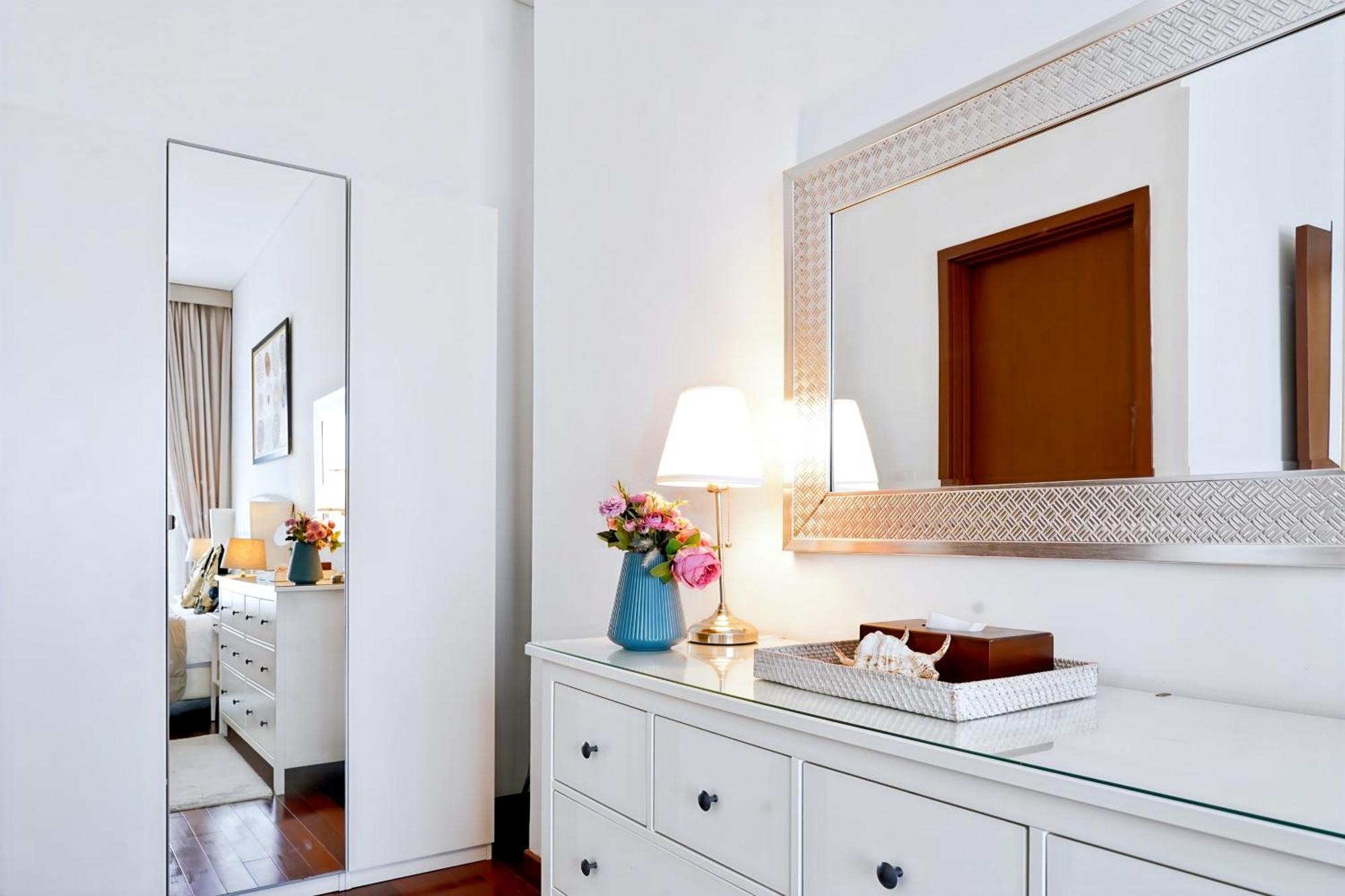 2Br Lucky Tower Residence Jakarta Old Town Top Floor Condo Eksteriør bilde